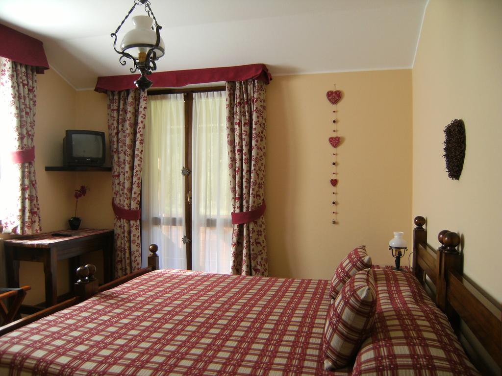 Albergo Thurwieser ซานตา กาเตรีนา วัลฟูร์วา ภายนอก รูปภาพ