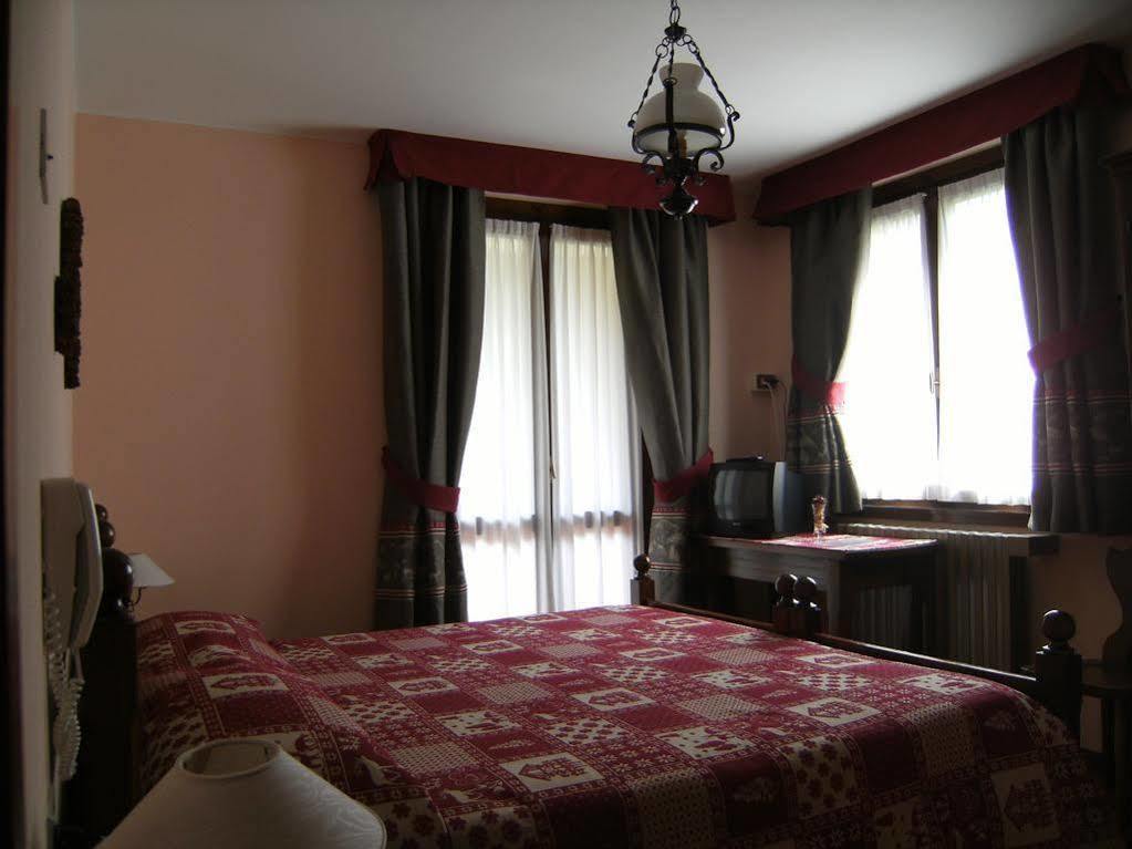 Albergo Thurwieser ซานตา กาเตรีนา วัลฟูร์วา ภายนอก รูปภาพ